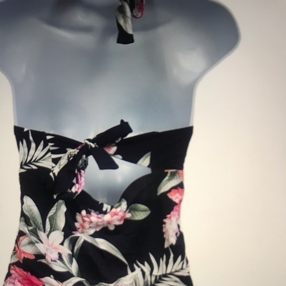 Tommy Bahama Tankini bathing suit - Picture 5 of 13